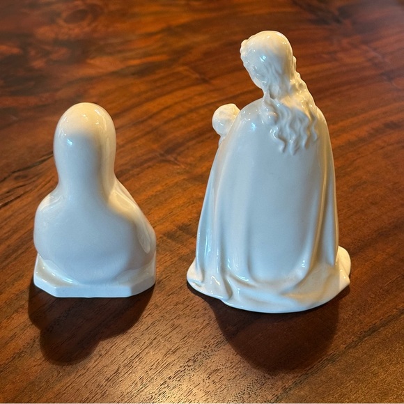 Midcentury Germany Goebel  Madonna with Child Nativity - Picture 6 of 15